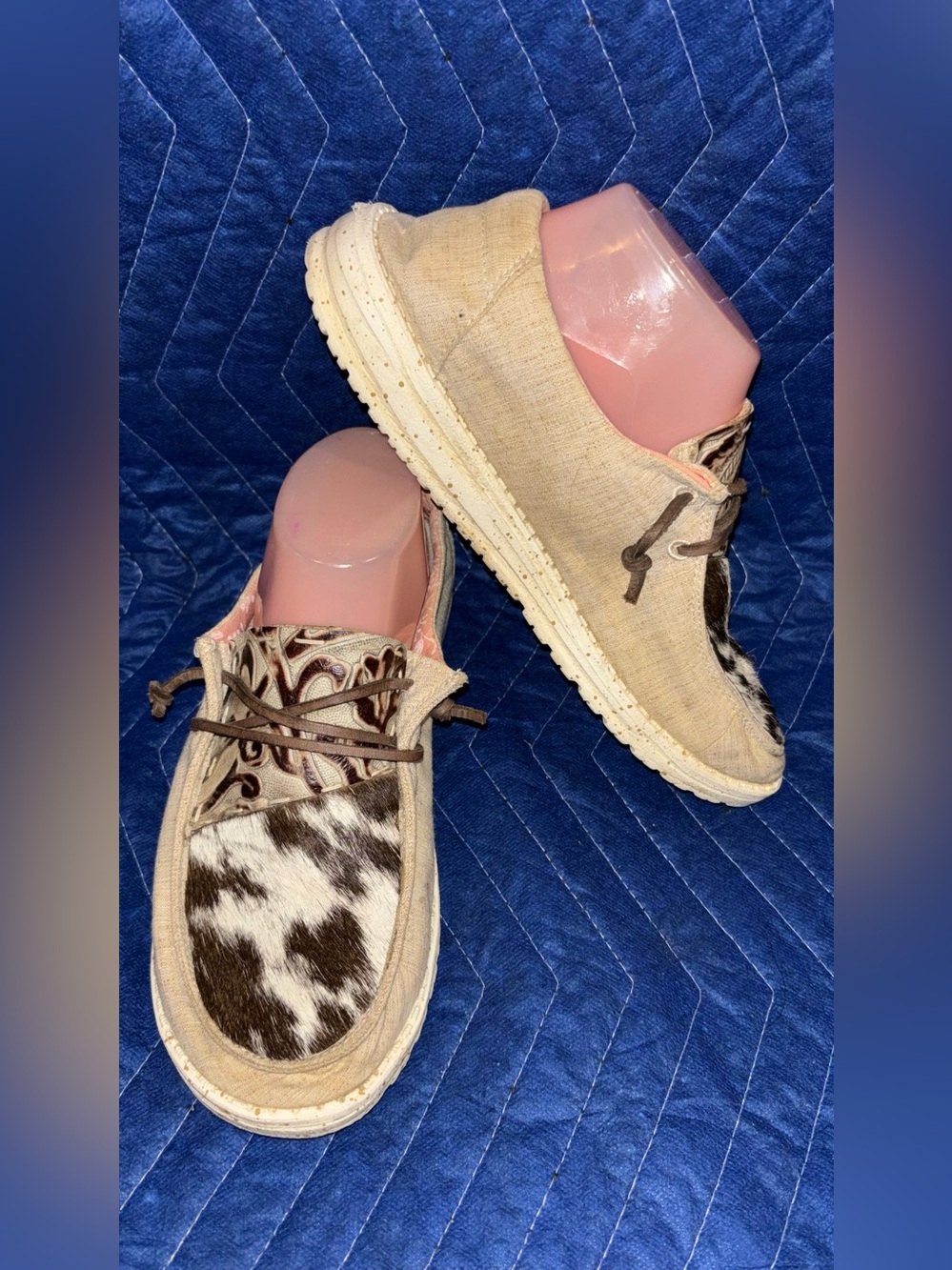 Hey Dude Wendy Chambray White Nut Canvas Cowhide Tooled Leather Mocassins 8
